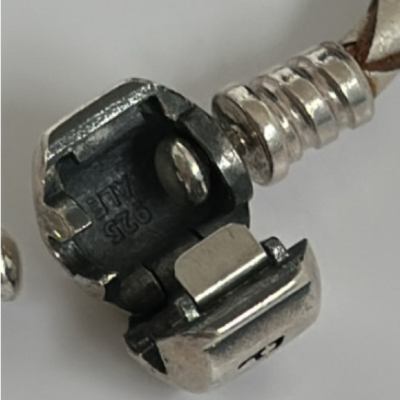 Pandora bracelet​ - Picture 2 of 6